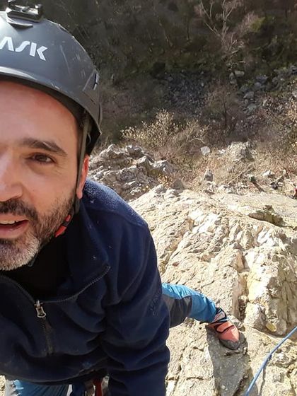 Javier Keltai escalando